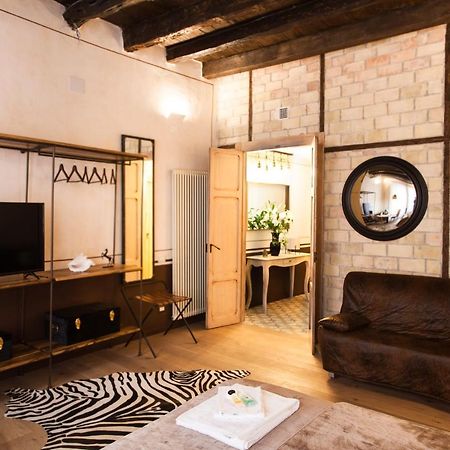 Q Flats Daire Cagliari Dış mekan fotoğraf